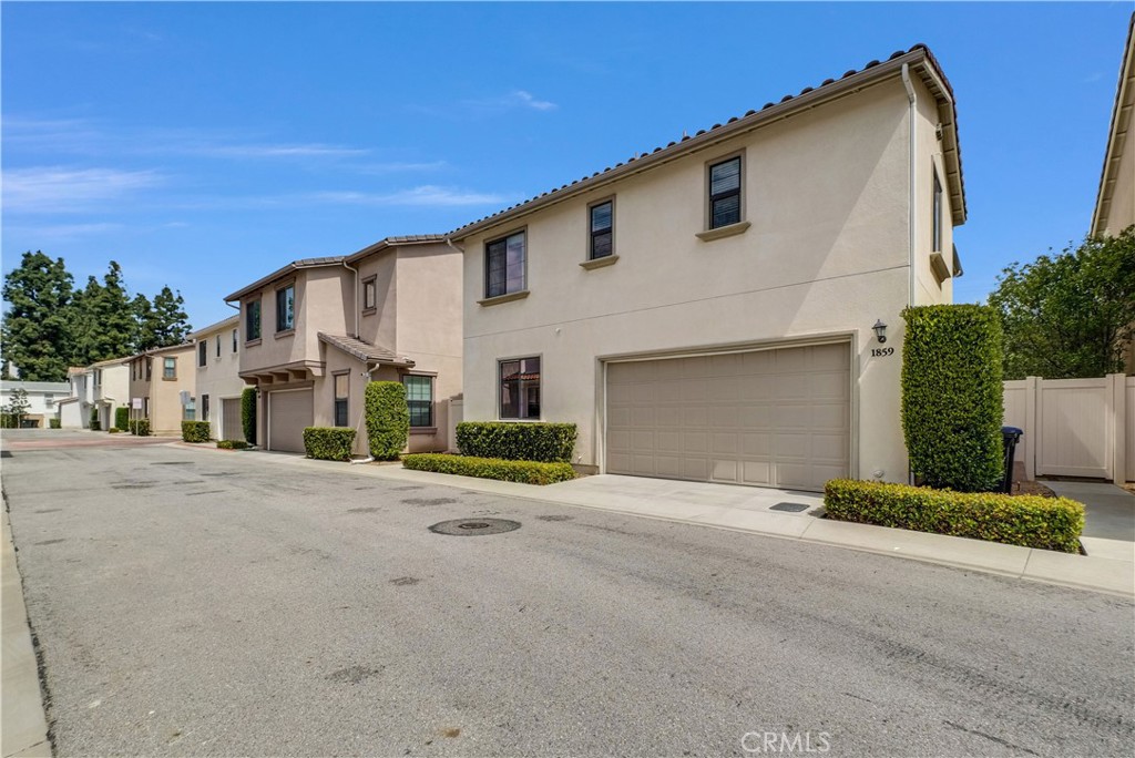 1859 Harvest Circle Tustin, CA 92780 - Photo 27 of 34