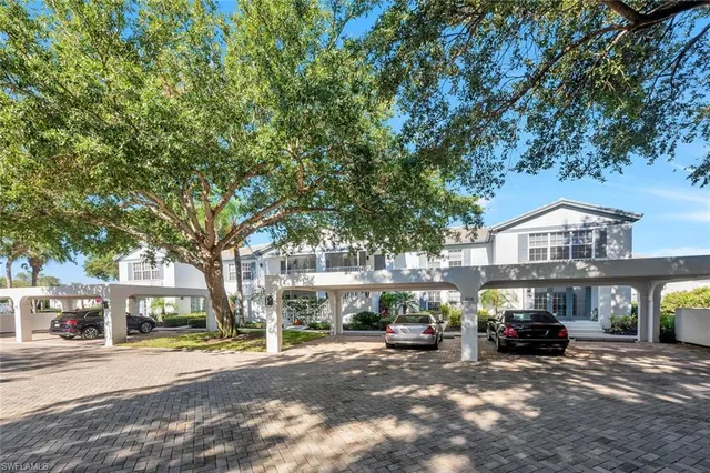 $7,500 | 818 Tanbark Drive, Unit 103, Naples, FL 34108