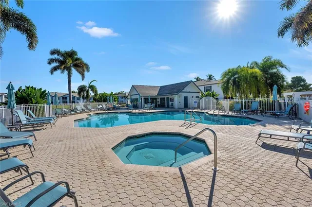 $7,500 | 818 Tanbark Drive, Unit 103, Naples, FL 34108