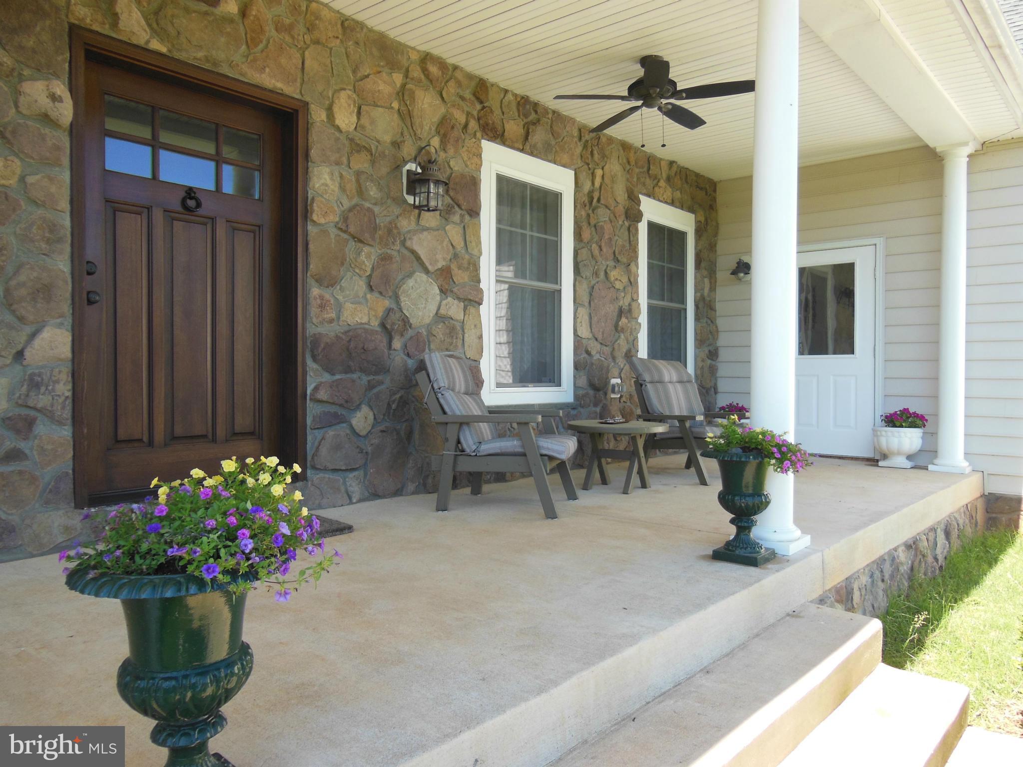 10366 Green Road Bealeton, VA 22712 - Photo 4 of 29 Covered front porch