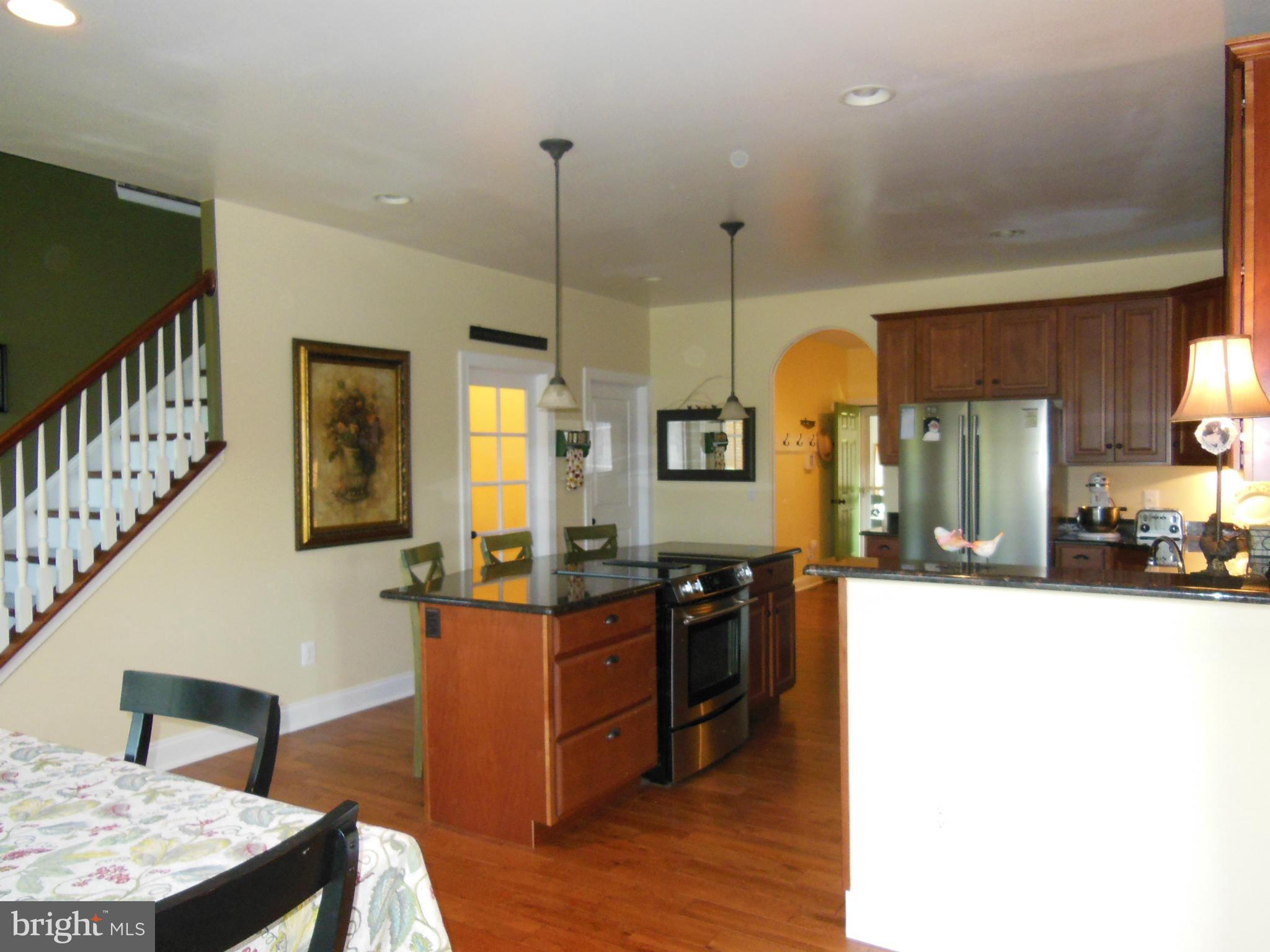 10366 Green Road Bealeton, VA 22712 - Photo 8 of 29 Stainless Steel Appliances- breakfast area