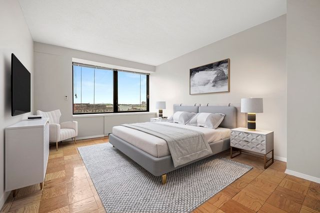 $726,000 | 85 East India Row, Unit 8H, Boston, MA 02110