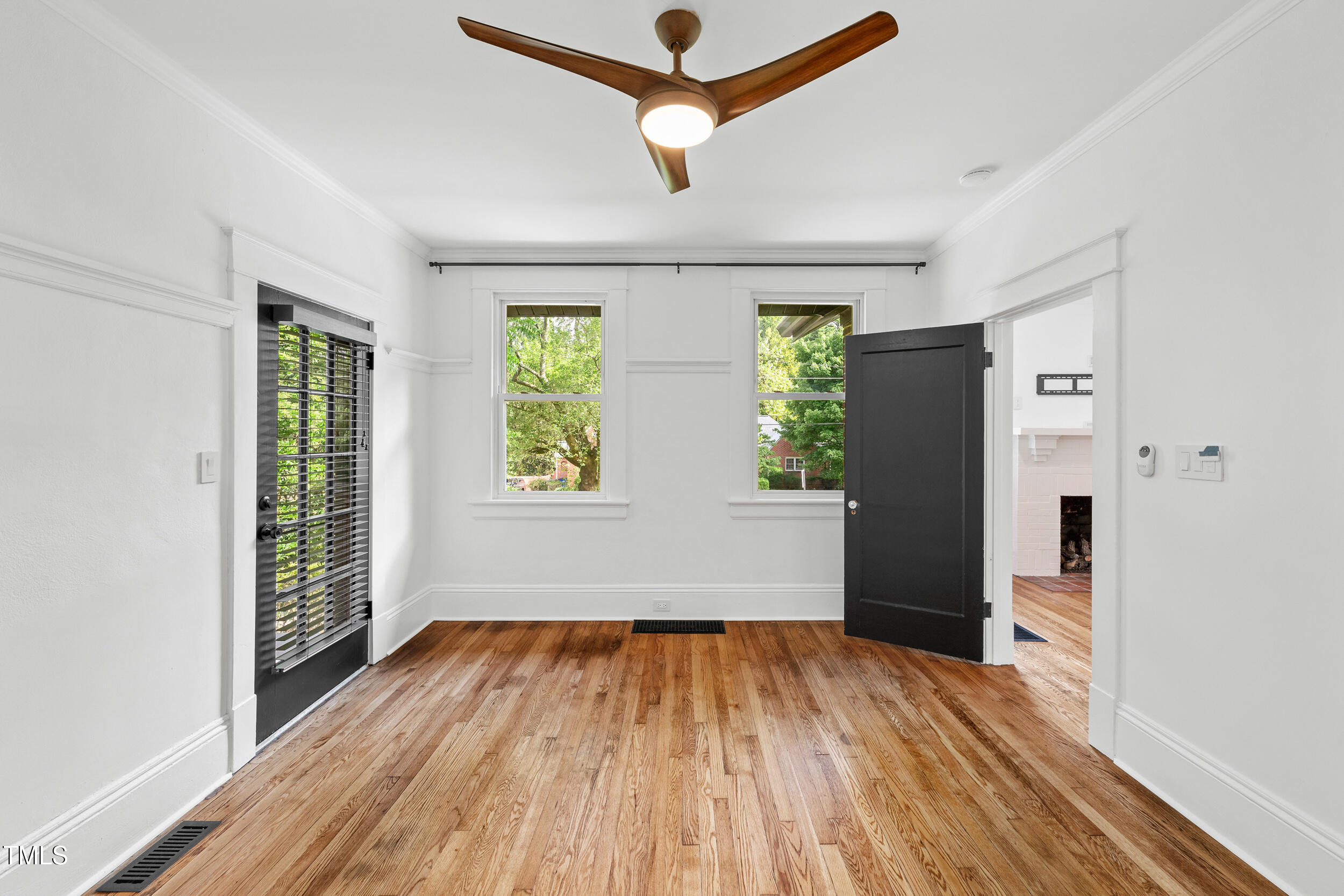 2705 Everett Avenue Raleigh, NC 27607 - Photo 20 of 43 10_2705 everett ave, interior, primary-1