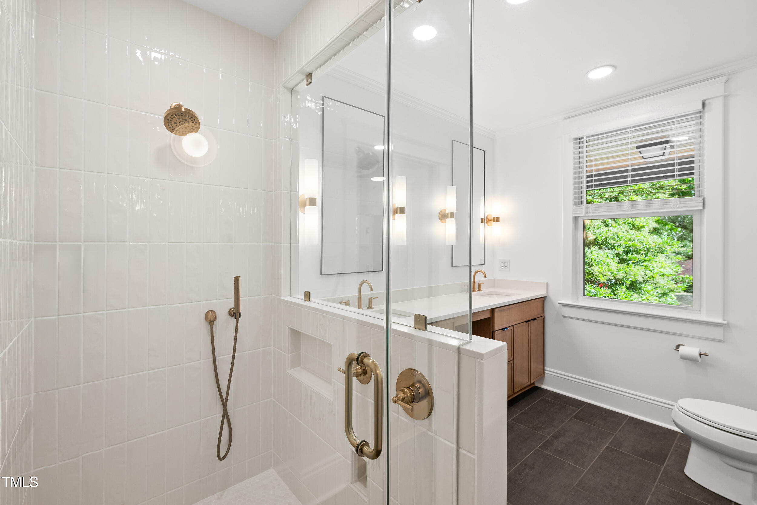 2705 Everett Avenue Raleigh, NC 27607 - Photo 23 of 43 13_2705 everett ave, interior, primary-1