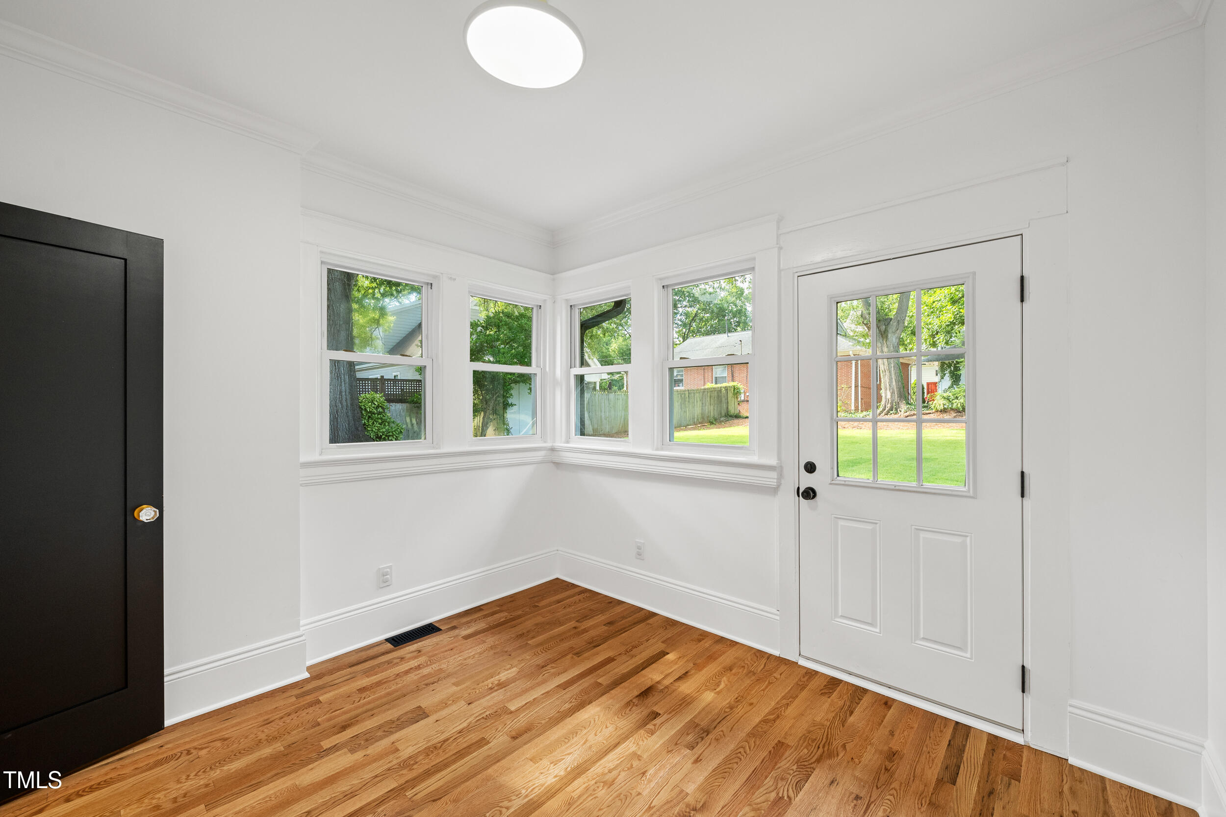 2705 Everett Avenue Raleigh, NC 27607 - Photo 26 of 43 22_2705 everett ave, interior-26