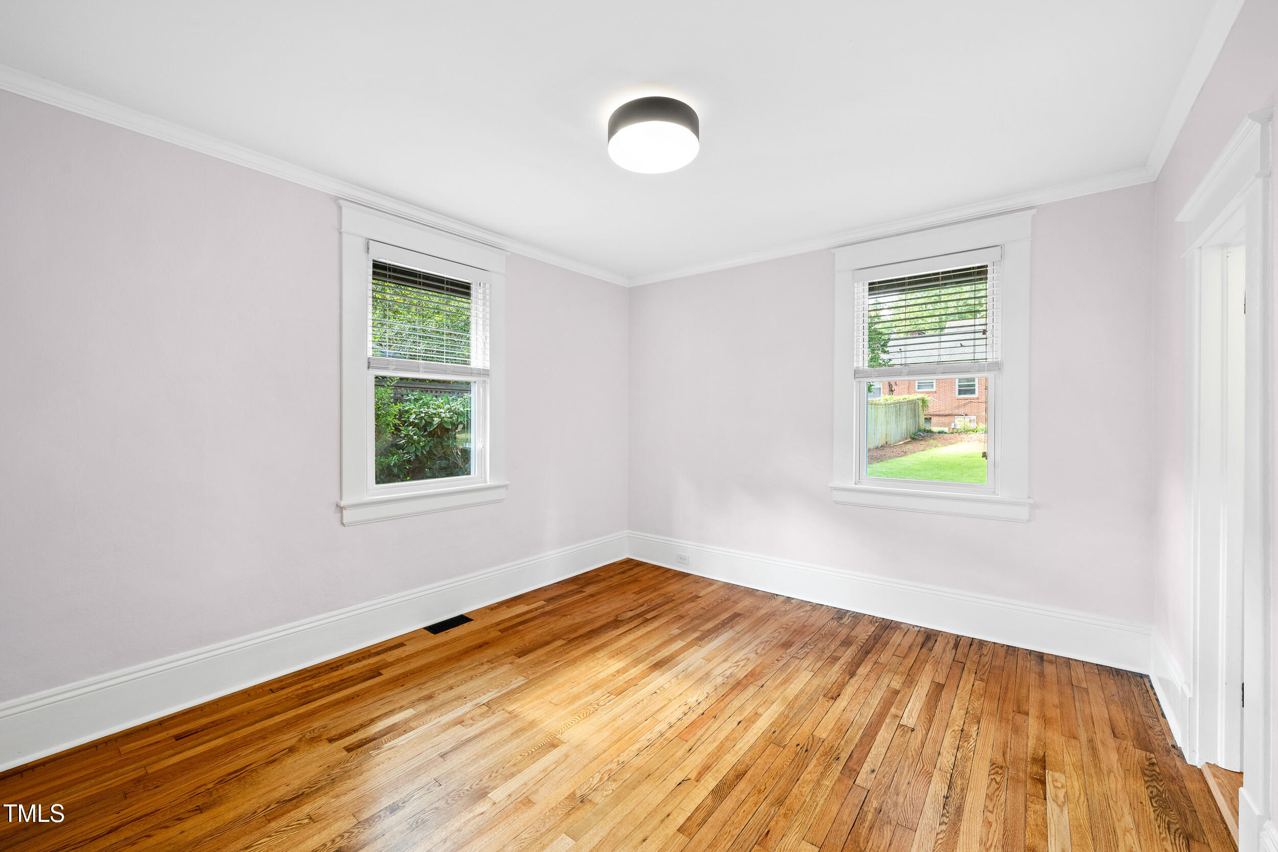 2705 Everett Avenue Raleigh, NC 27607 - Photo 28 of 43 23_2705 everett ave, interior-27