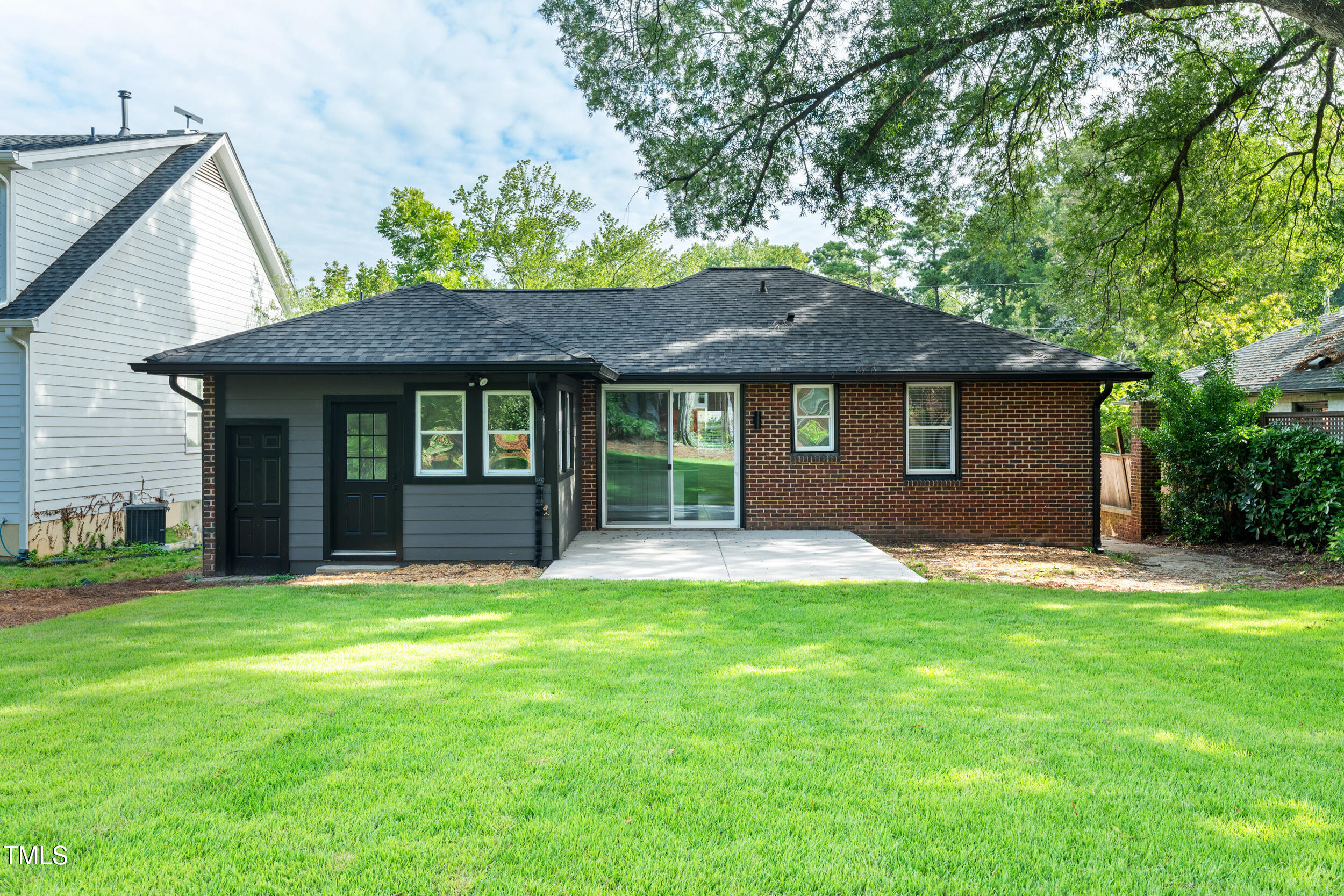 2705 Everett Avenue Raleigh, NC 27607 - Photo 37 of 43 32_2705 everett ave, exterior-6