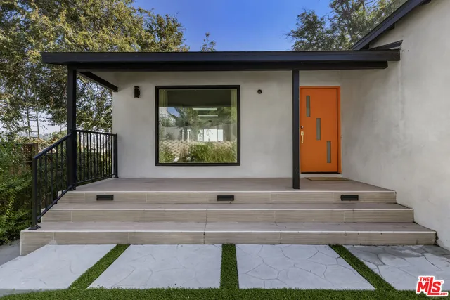 a view of house with outdoor space and porch
