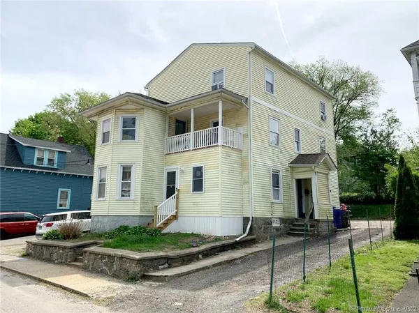 $1,250 | 60 Oak Avenue, Unit 3, Torrington, CT 06790