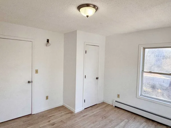 $1,250 | 60 Oak Avenue, Unit 3, Torrington, CT 06790