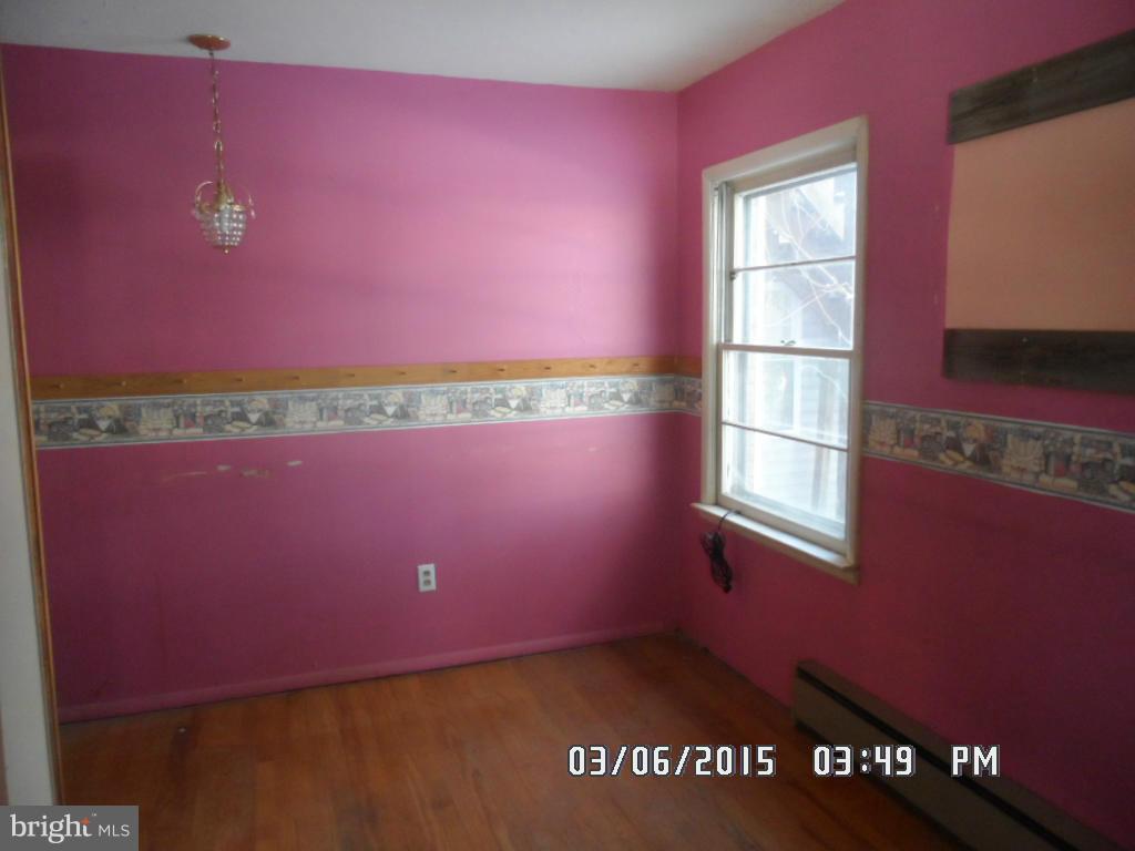 834 Orems Road Baltimore, MD 21221 - Photo 9 of 15 a view of a room