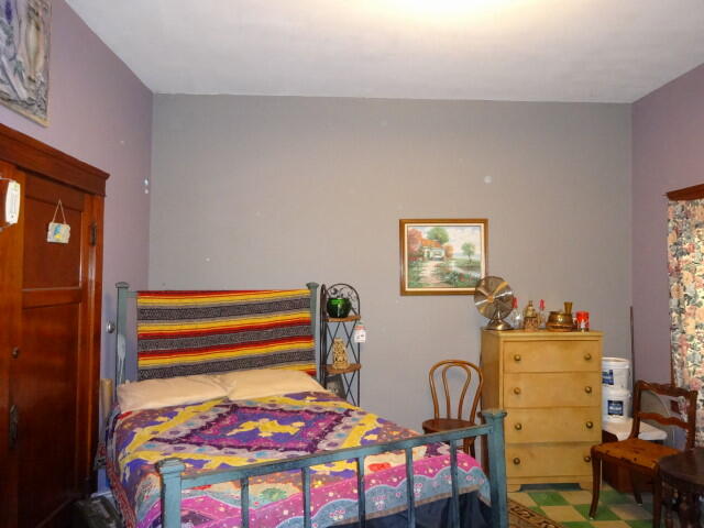 3401 Douglas Avenue Racine, WI 53402 - Photo 9 of 17 Lower bedroom