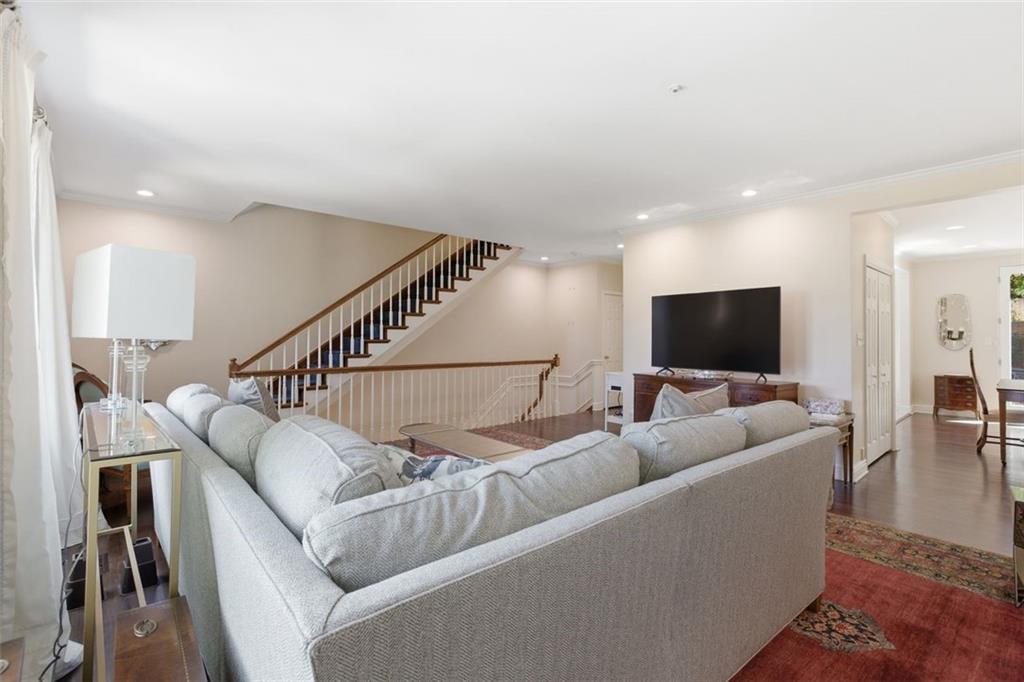 212 Schenley Road Pittsburgh, PA 15217 - Photo 11 of 38