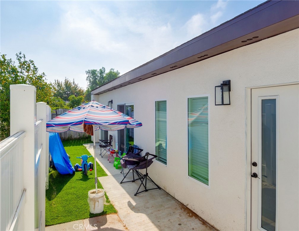 8247 East 9th Street Rancho Cucamonga, CA 91730 - Photo 4 of 20