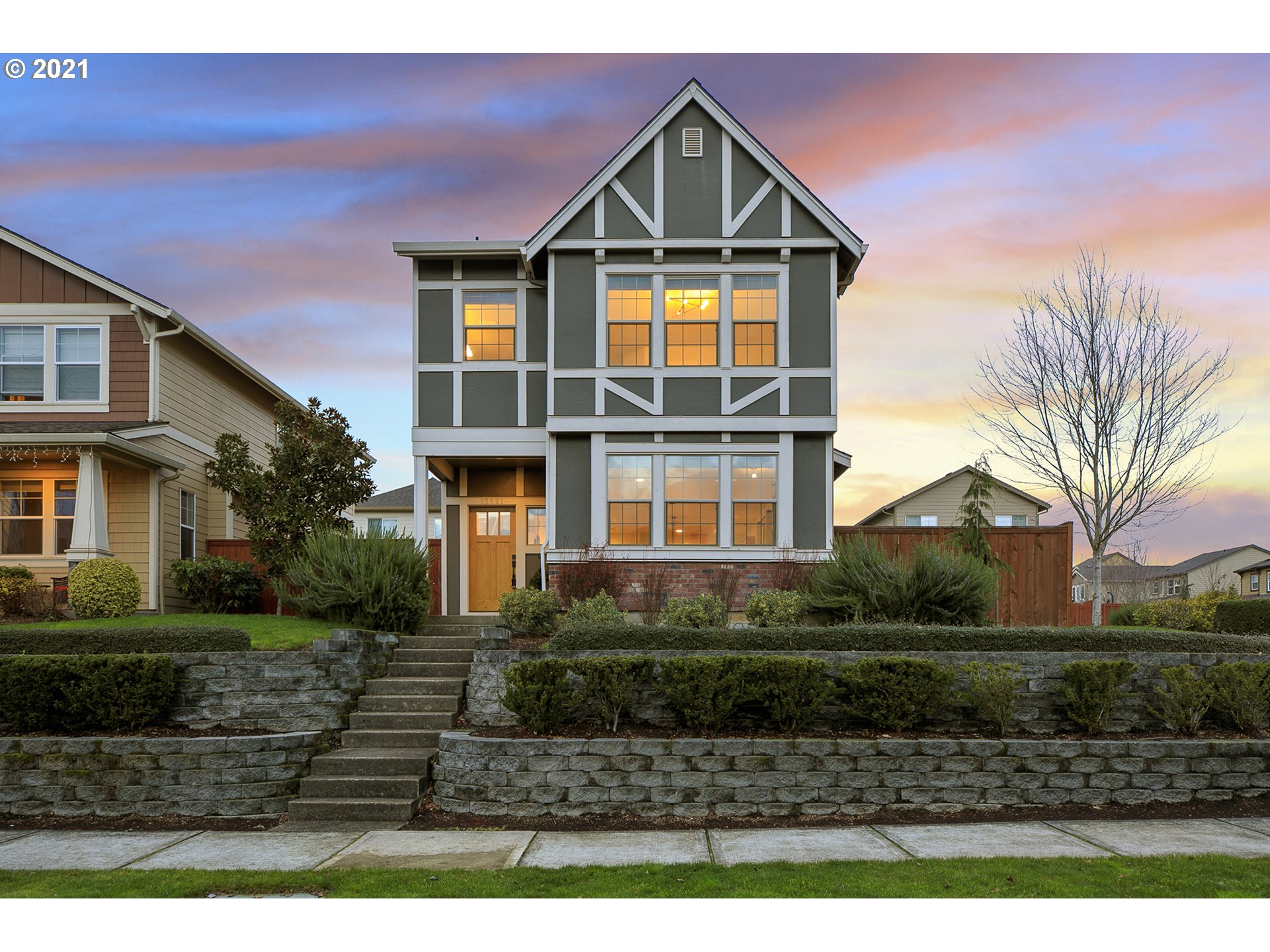 13621 Southwest Fischer Road King City, OR 97224 - Photo 1 of 32 Gallery Image 1