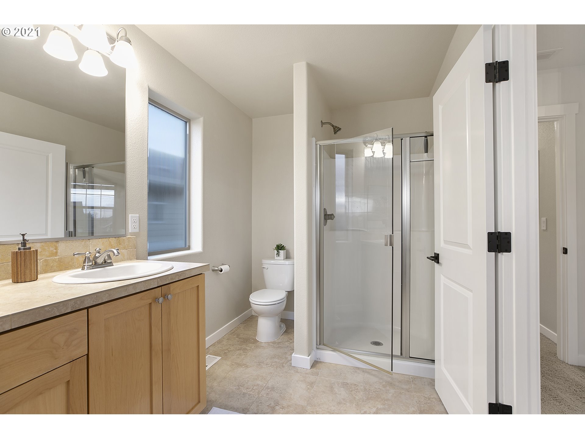 13621 Southwest Fischer Road King City, OR 97224 - Photo 21 of 32 Gallery Image 21