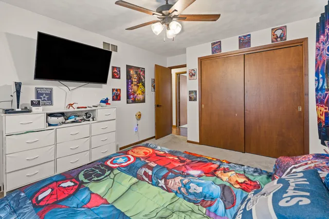 $357,500 | 10727 95th Street, Coal Valley, IL 61240