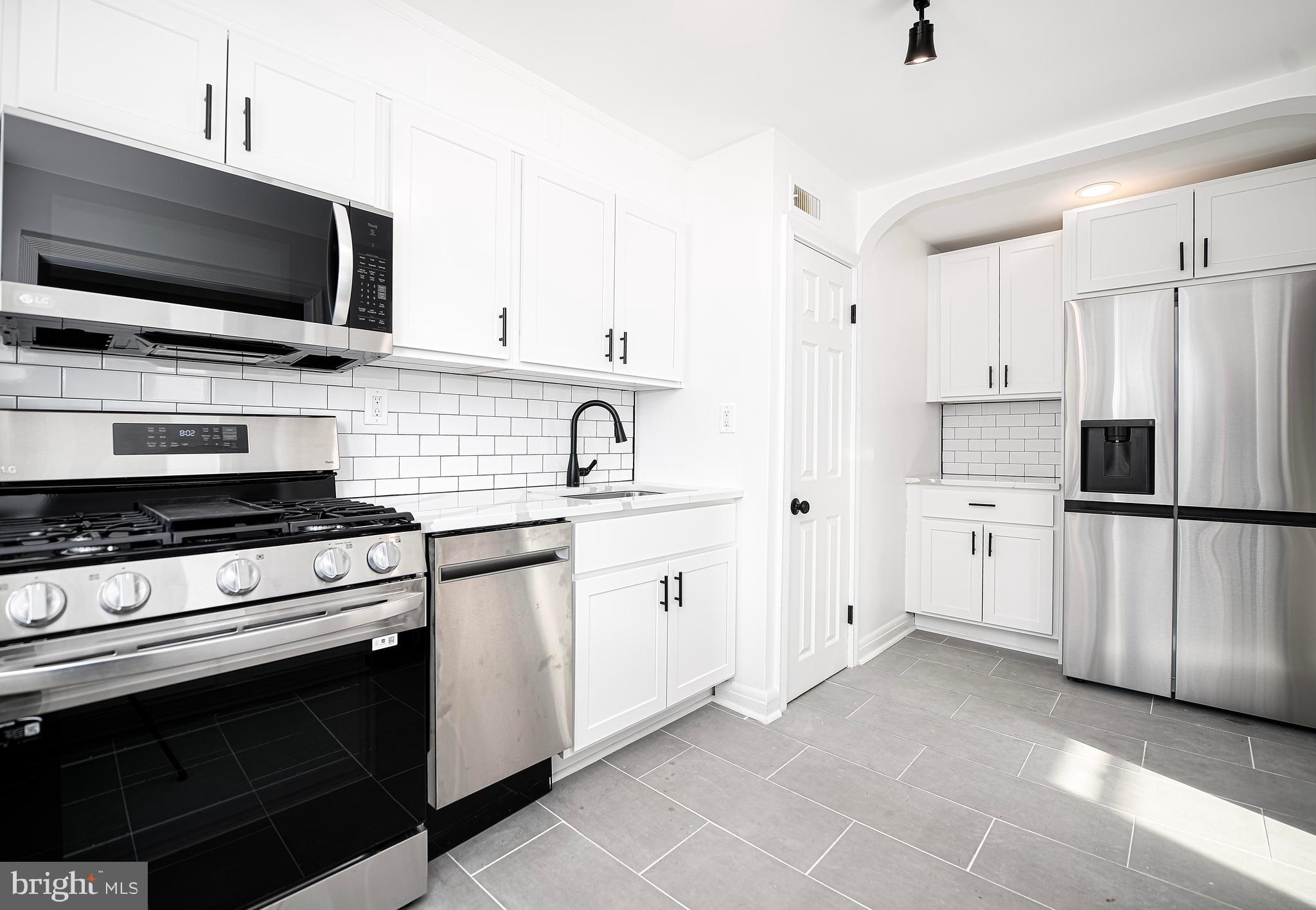 426 Overbrook Road Catonsville, MD 21228 - Photo 19 of 46