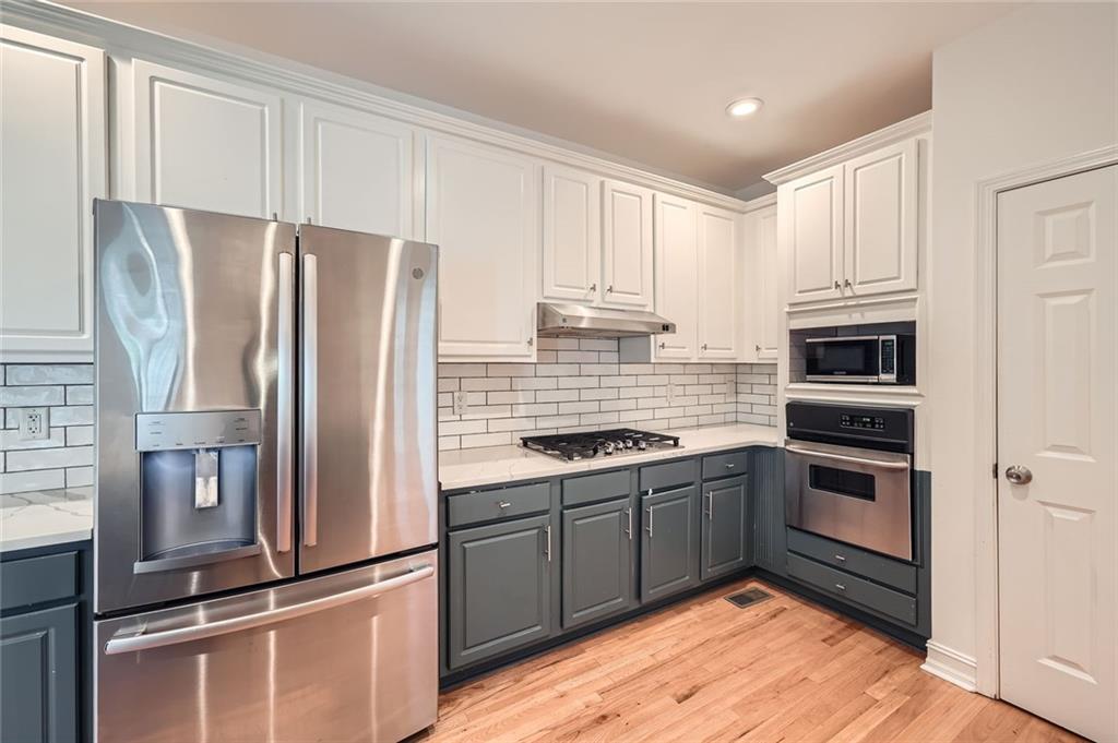 2426 Vivian Circle Decatur, GA 30030 - Photo 12 of 28