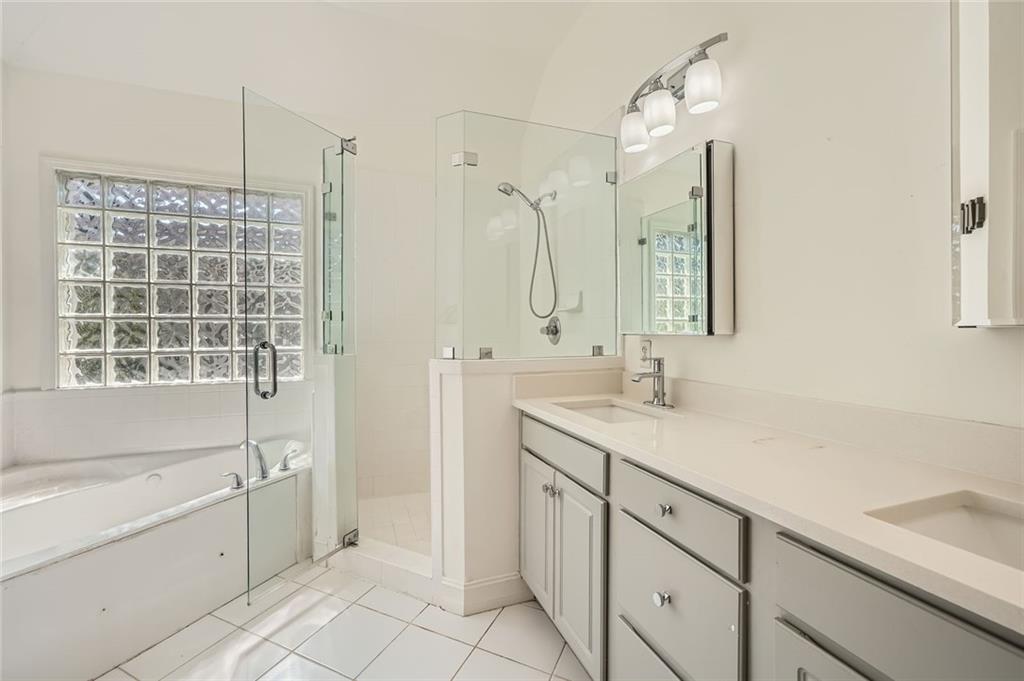 2426 Vivian Circle Decatur, GA 30030 - Photo 18 of 28