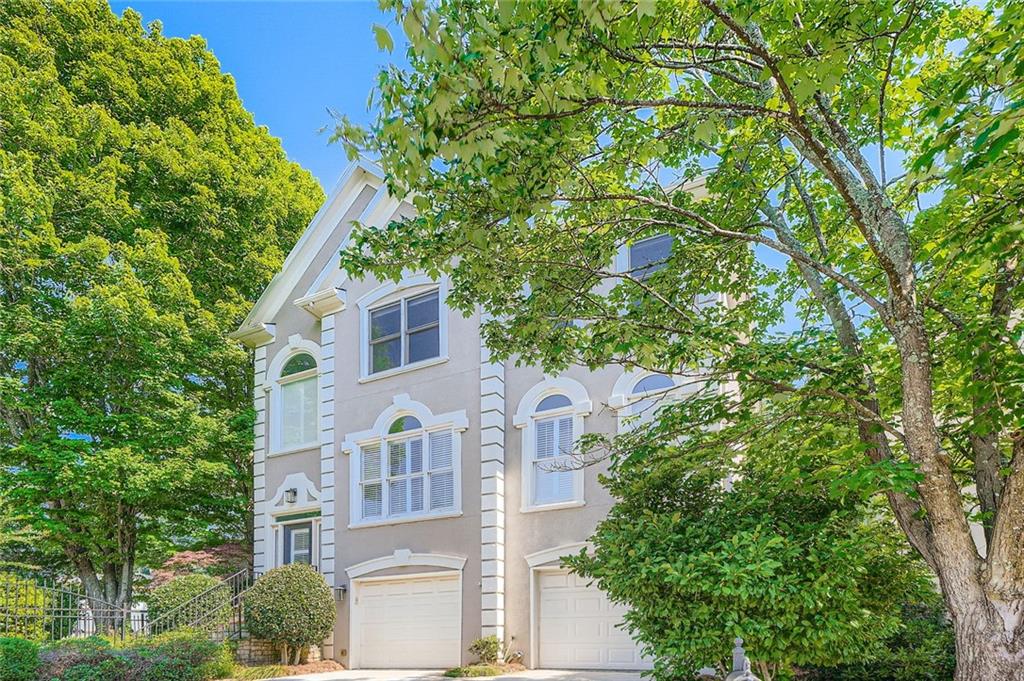 2426 Vivian Circle Decatur, GA 30030 - Photo 2 of 28