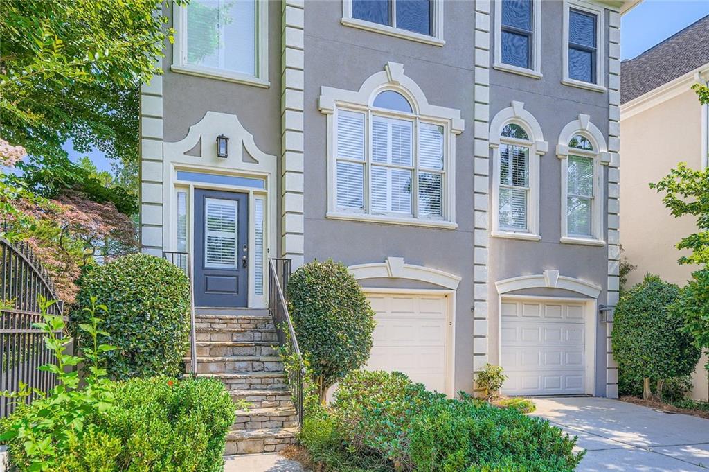 2426 Vivian Circle Decatur, GA 30030 - Photo 4 of 28