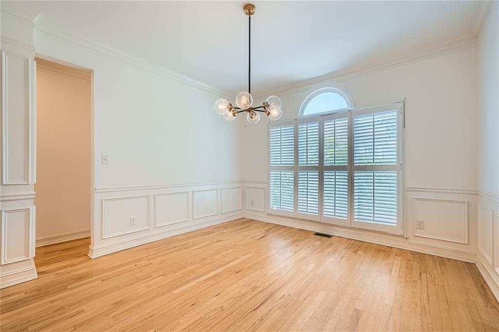 2426 Vivian Circle Decatur, GA 30030 - Photo 8 of 28