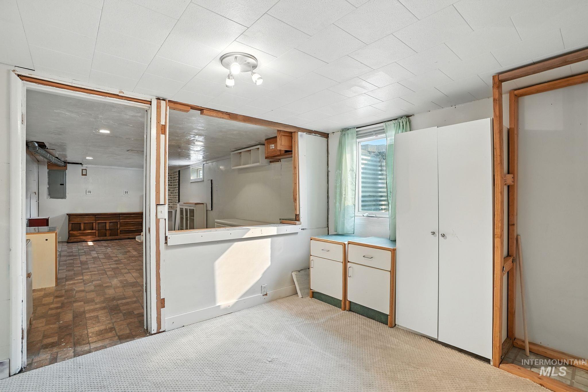 3506 10th Street Lewiston, ID 83501 - Photo 29 of 40 Unfurnished bedroom featuring electric panel