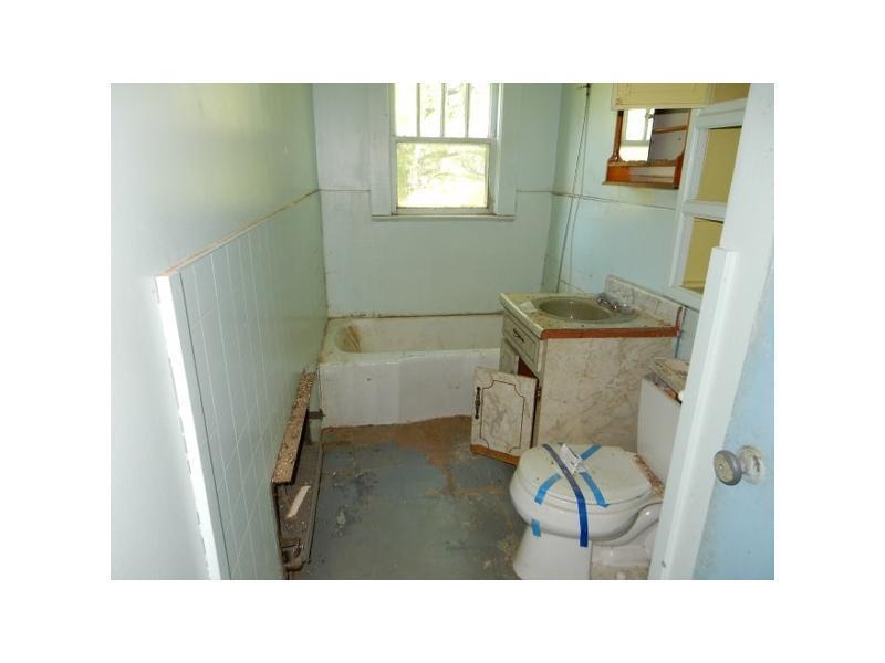 151 Old Post Road Arundel, ME 04046 - Photo 5 of 10 Bathroom.