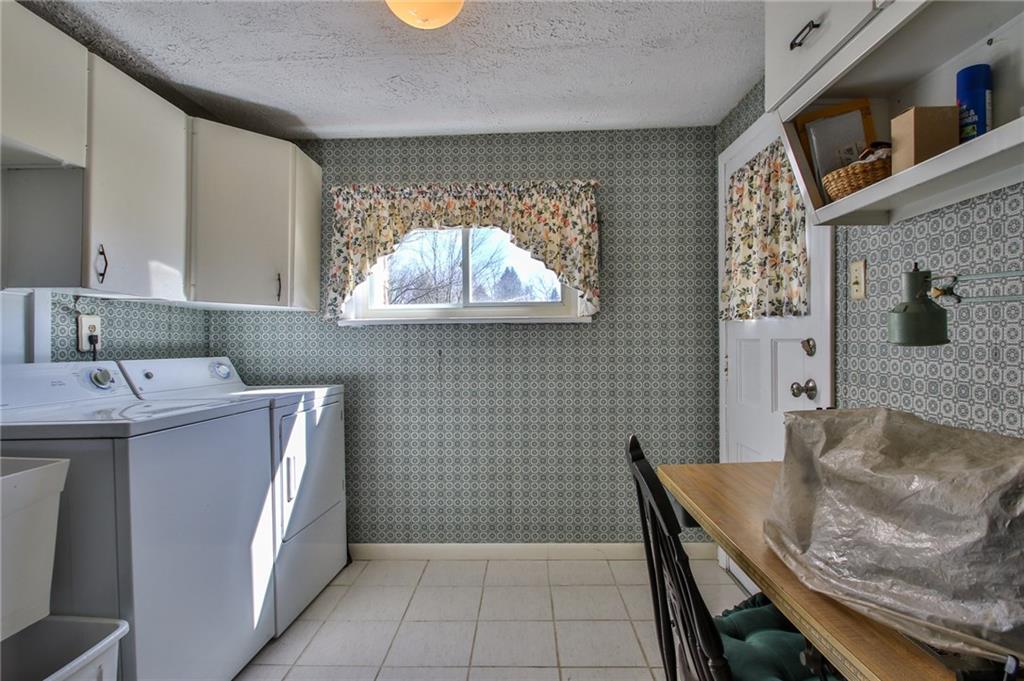 809 Crawford Road Pittsburgh, PA 15237 - Photo 17 of 25 Gallery Image 17