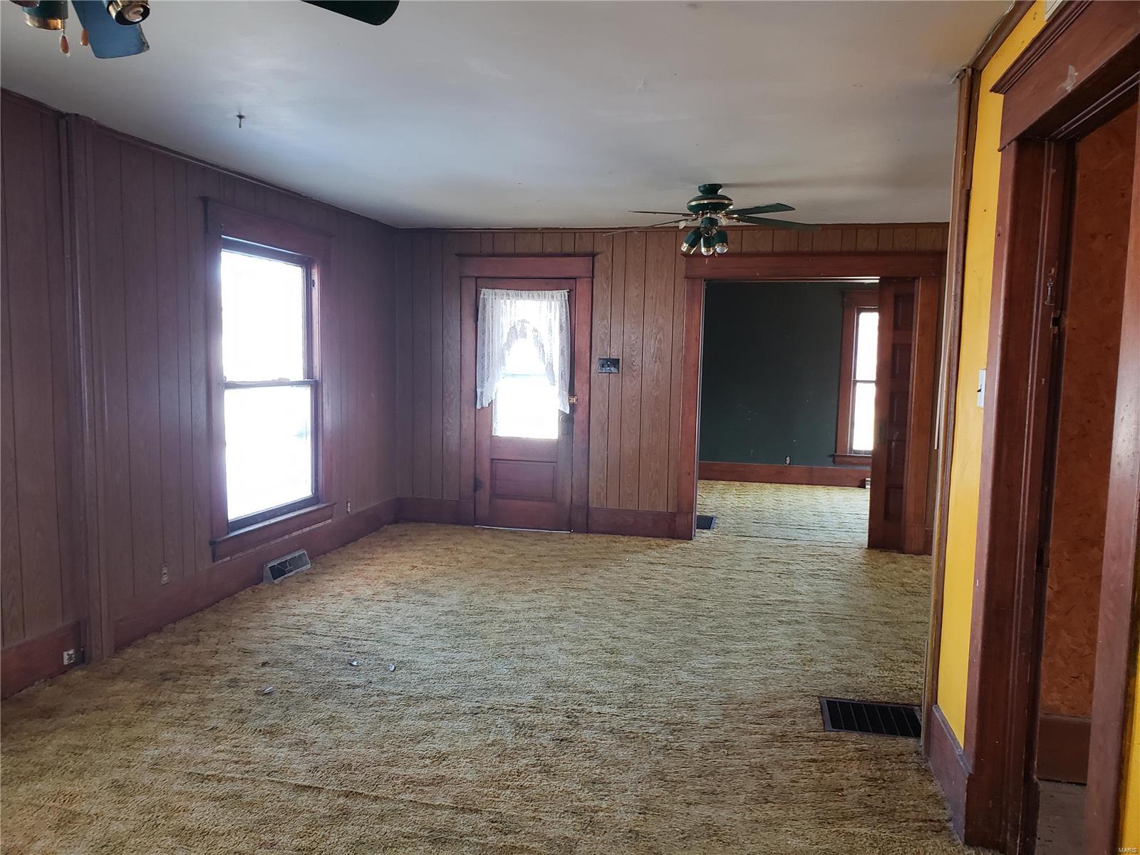 411 Locust Street Coffeen, IL 62017 - Photo 8 of 11