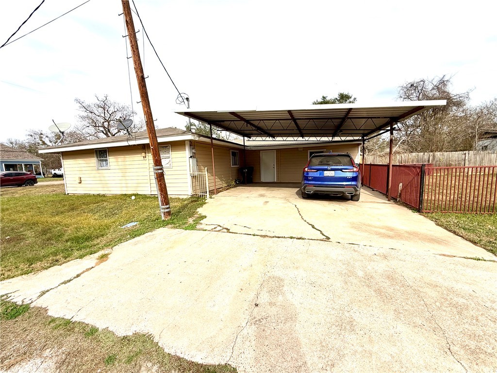 359 6th Street Somerville, TX 77879 - Photo 16 of 17