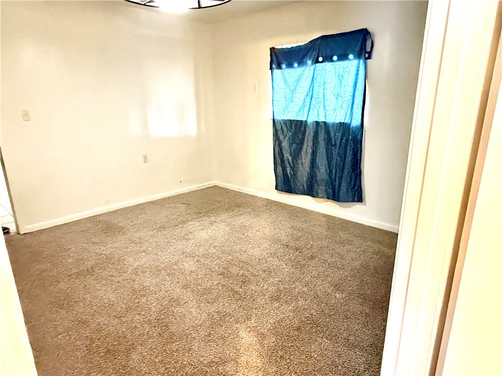 359 6th Street Somerville, TX 77879 - Photo 7 of 17 a view of an front door