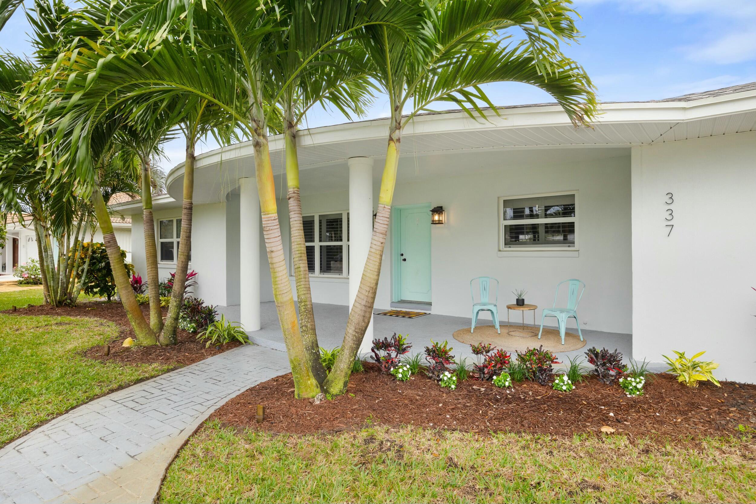 337 Fairway North Tequesta, FL 33469 - Photo 2 of 24 tempImage1N7UEN