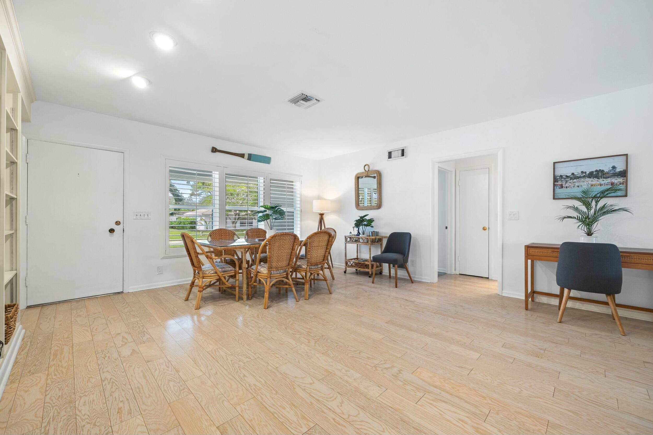 337 Fairway North Tequesta, FL 33469 - Photo 6 of 24 tempImageBKShIV