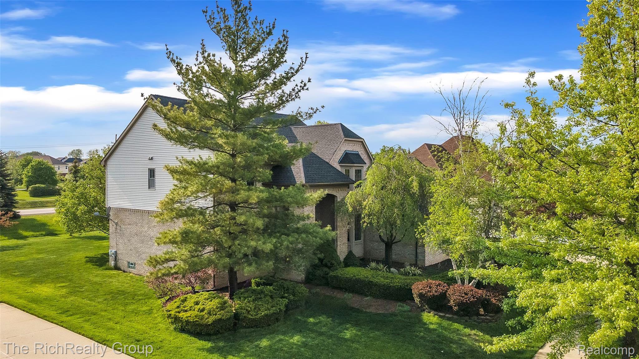 7053 Poppleton Road Canton, MI 48187 - Photo 4 of 63 7053 Poppleton Rd89.jpg