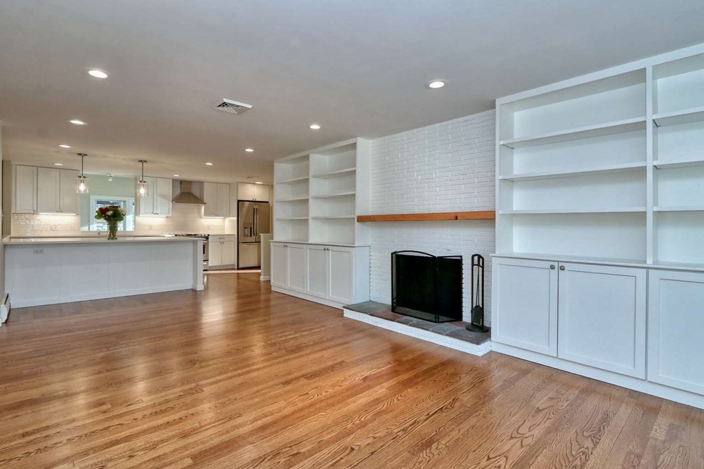 4 Burnham Road Dover, MA 02030 - Photo 3 of 32 Gallery Image 3