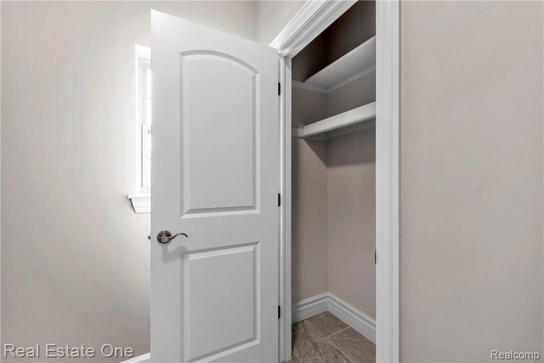 3781 Milano Ct. Rochester, MI 48307 - Photo 28 of 38 3781-Milano-Court-Rochester-Hills-MI-48307-windowstill-28.jpg