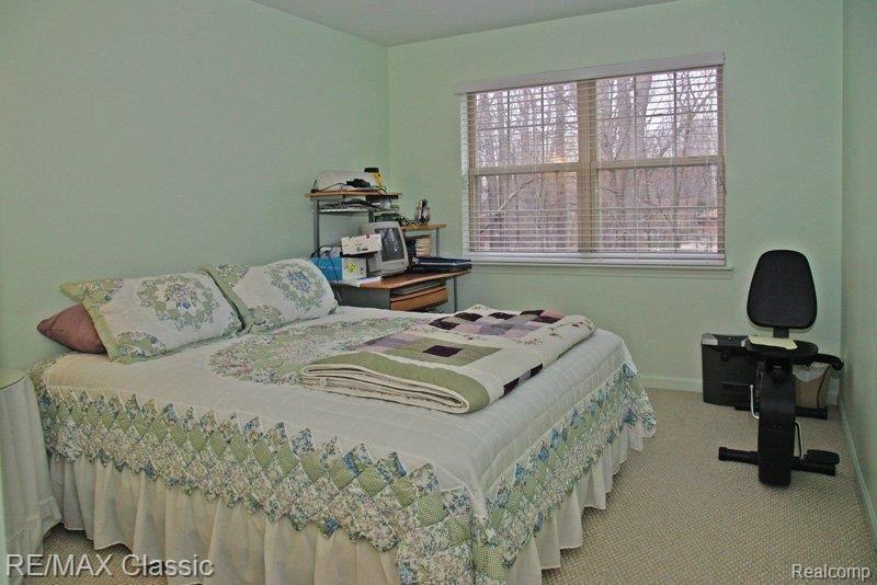 16950 Farmington Road, Unit 29 Livonia, MI 48154 - Photo 9 of 14 Bedroom
