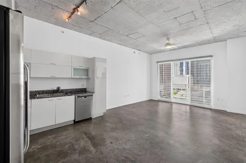 $350,000 | 133 Northeast 2nd Avenue, Unit 1408, Miami, FL 33132