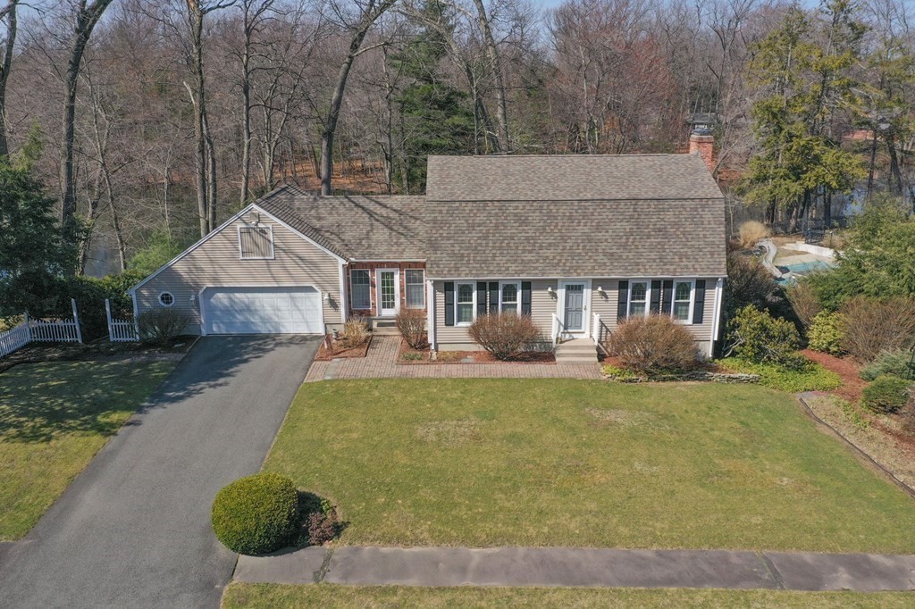 158 Edgewater Road Agawam, MA 01001 - Photo 2 of 41 Gallery Image 2