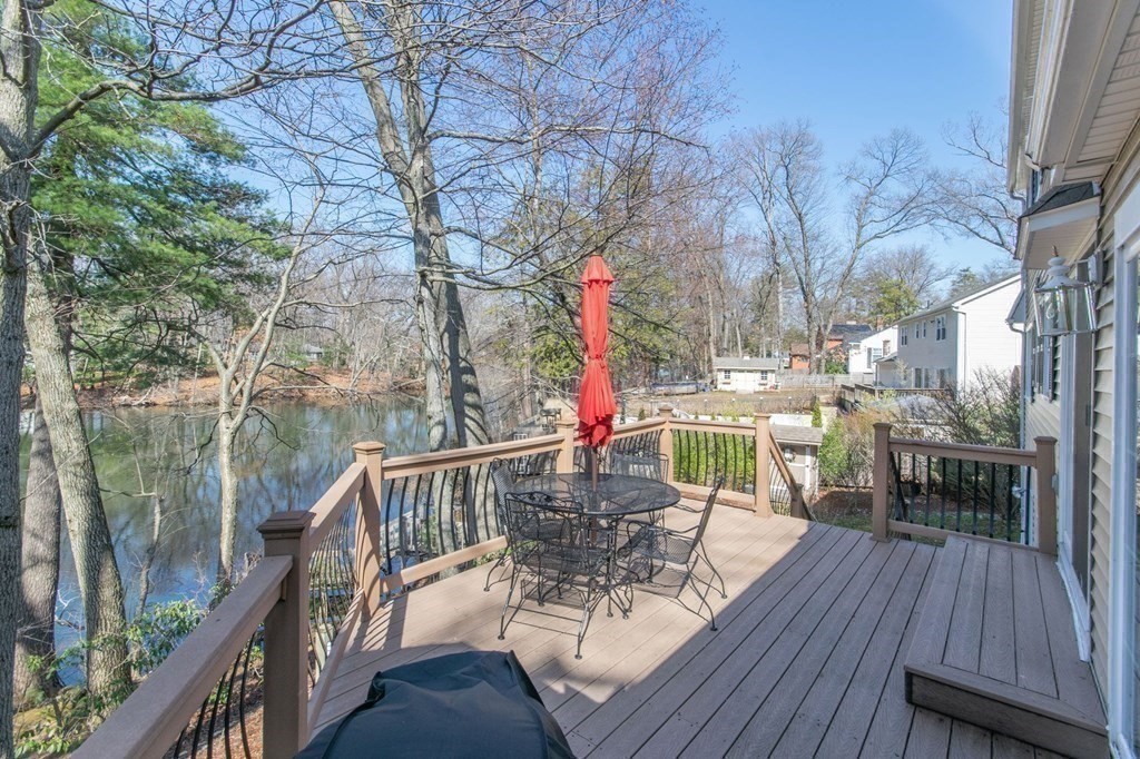 158 Edgewater Road Agawam, MA 01001 - Photo 30 of 41 Gallery Image 30