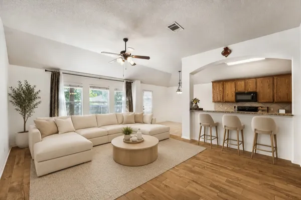 $334,900 | 19009 Leigh Lane, Pflugerville, TX 78660
