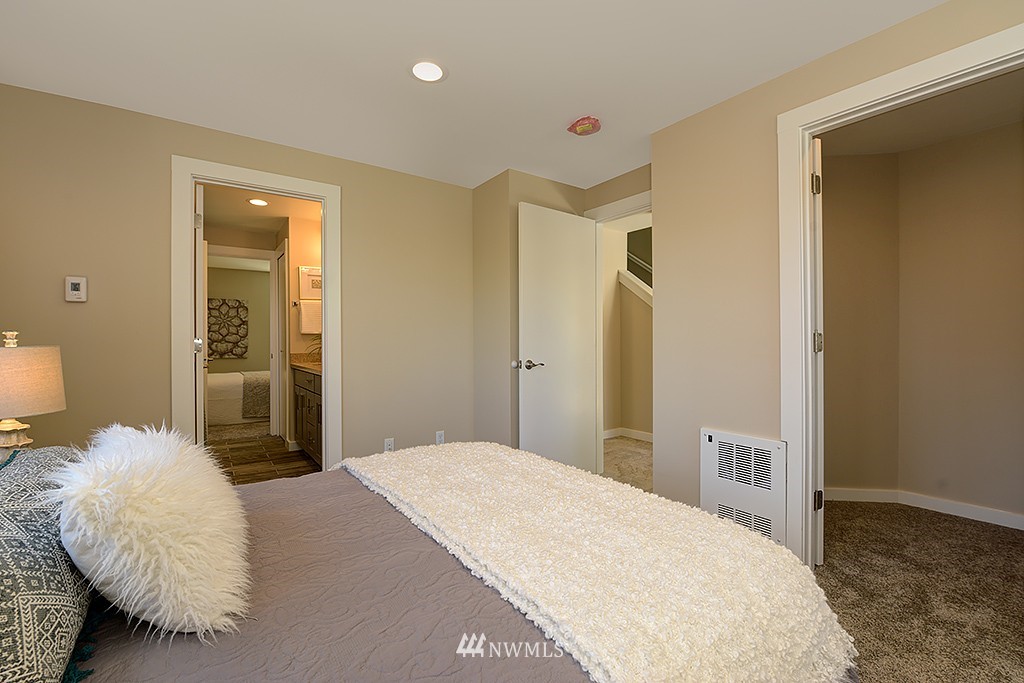 2853 Southwest Nevada Street Seattle, WA 98126 - Photo 19 of 24 Gallery Image 19