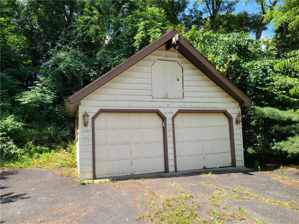 49 Midway Drive McKees Rocks, PA 15136 - Photo 20 of 23