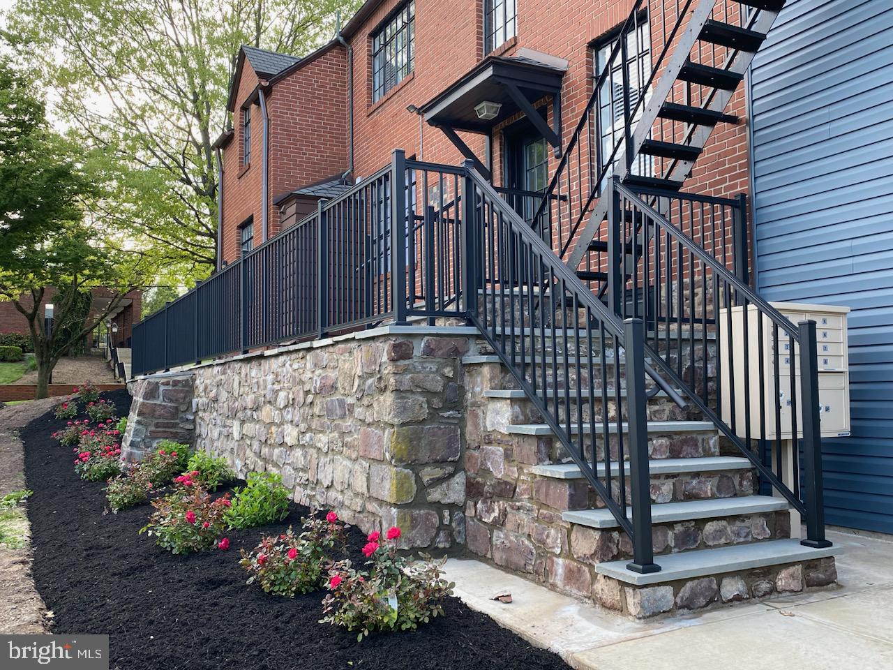 189 South Main Street, Unit 5 Doylestown, PA 18901 - Photo 1 of 21