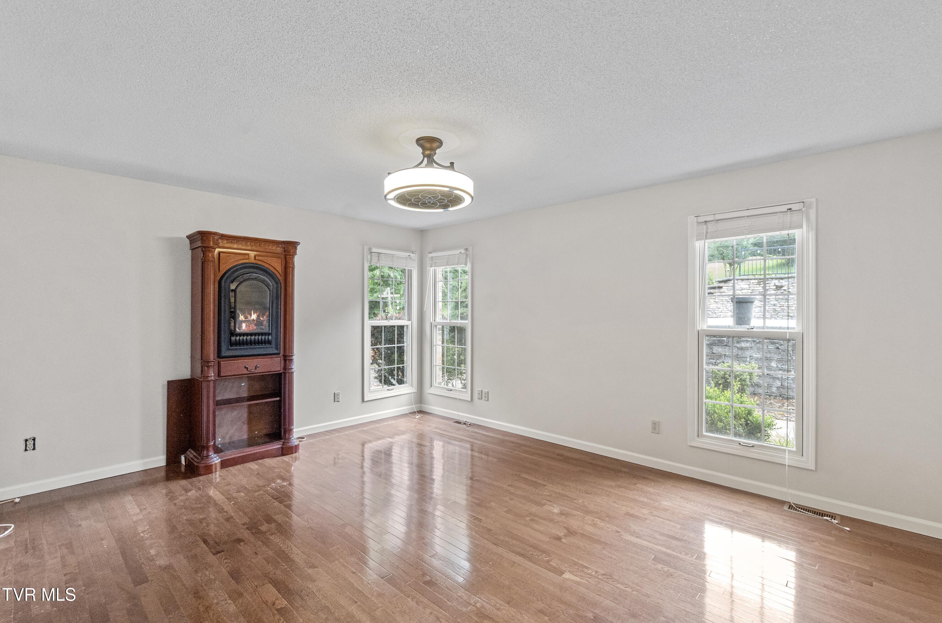 945 Dashaway Road Chuckey, TN 37641 - Photo 28 of 117 23