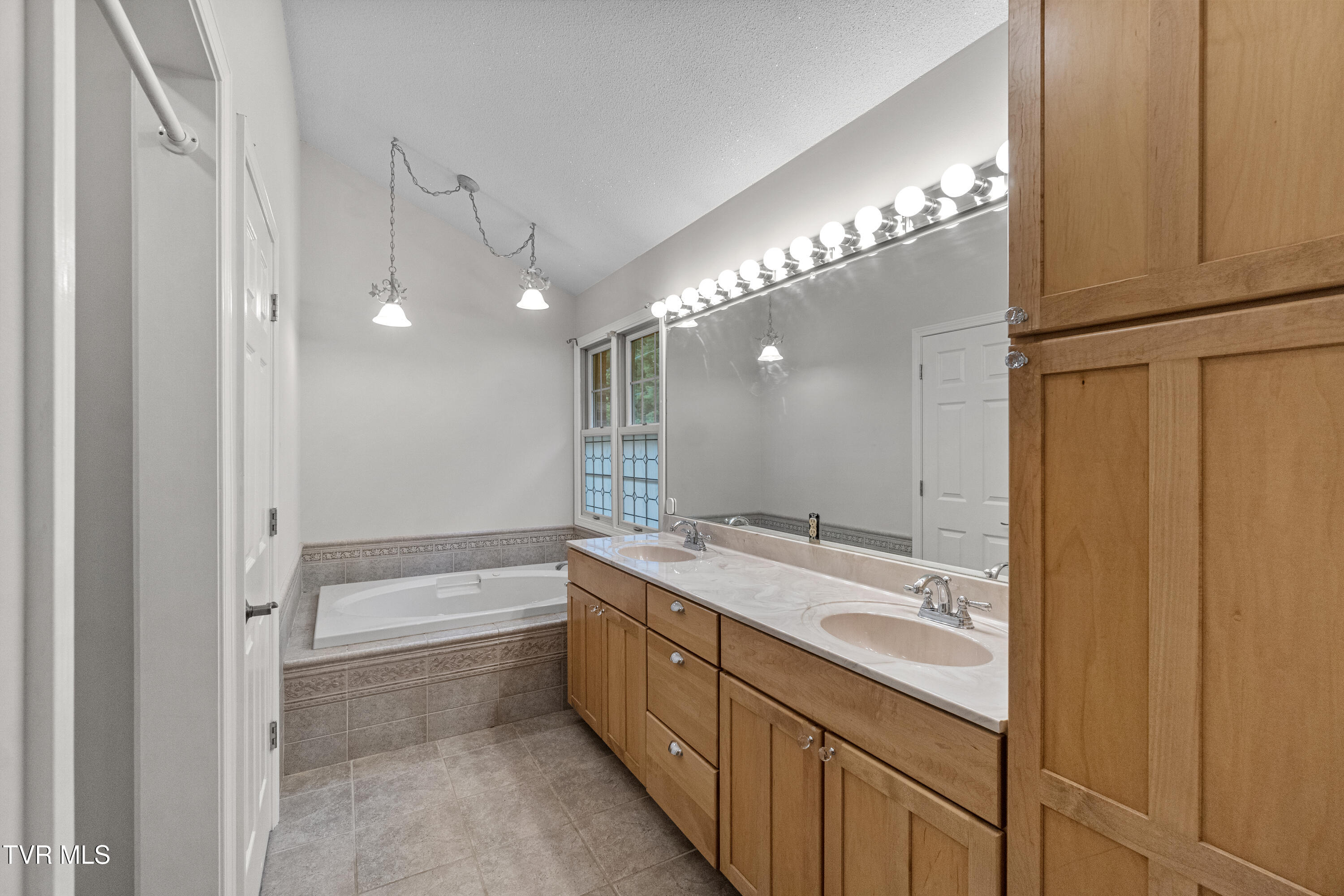 945 Dashaway Road Chuckey, TN 37641 - Photo 34 of 117 27