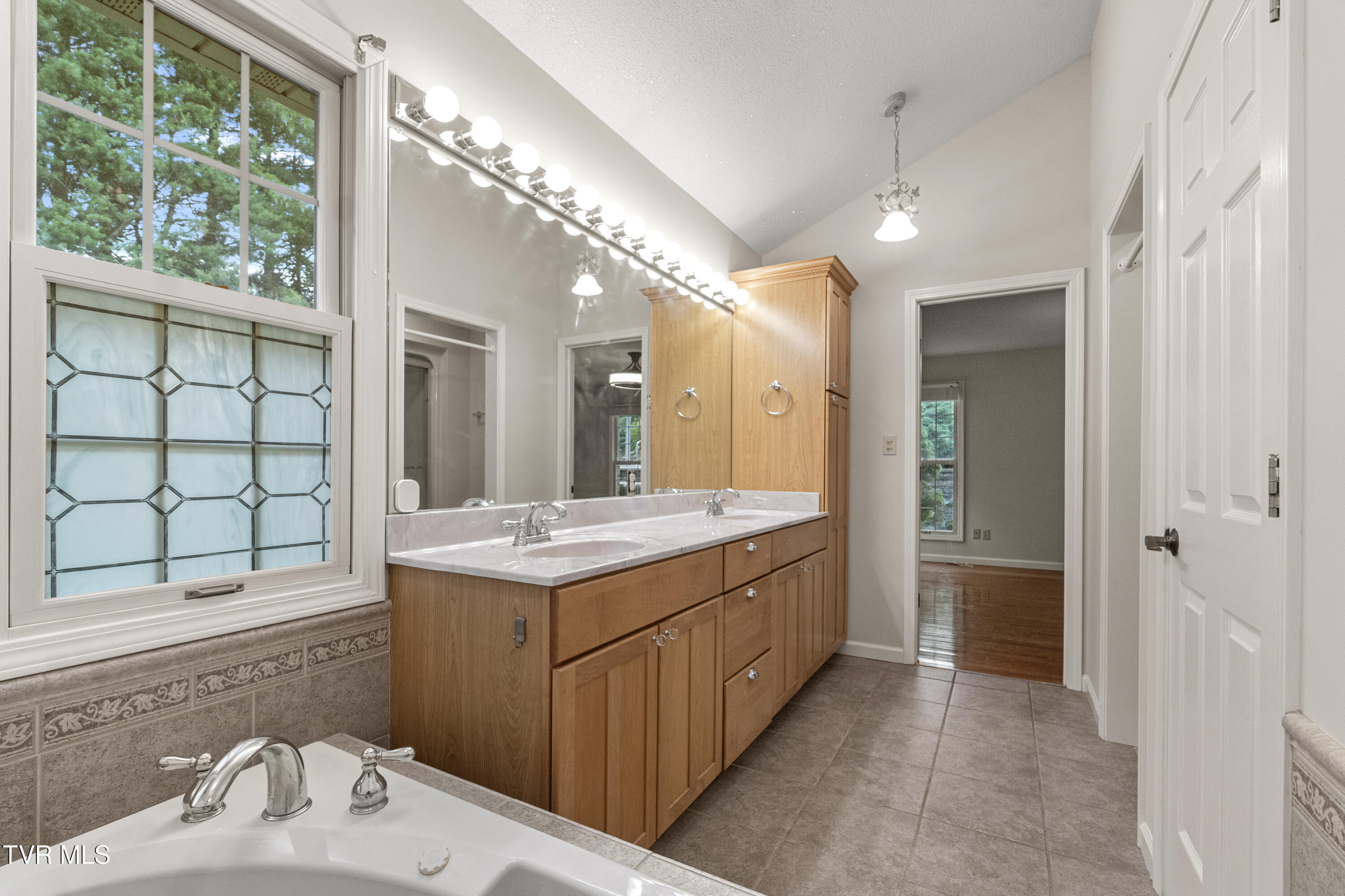 945 Dashaway Road Chuckey, TN 37641 - Photo 38 of 117 31