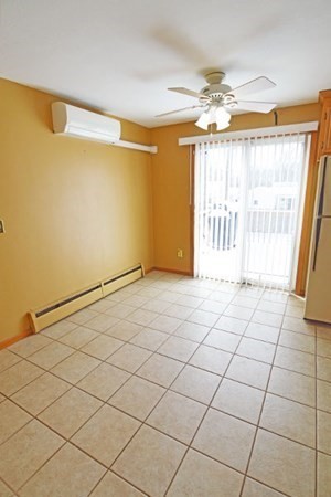 21 Hadley Street Springfield, MA 01118 - Photo 8 of 34